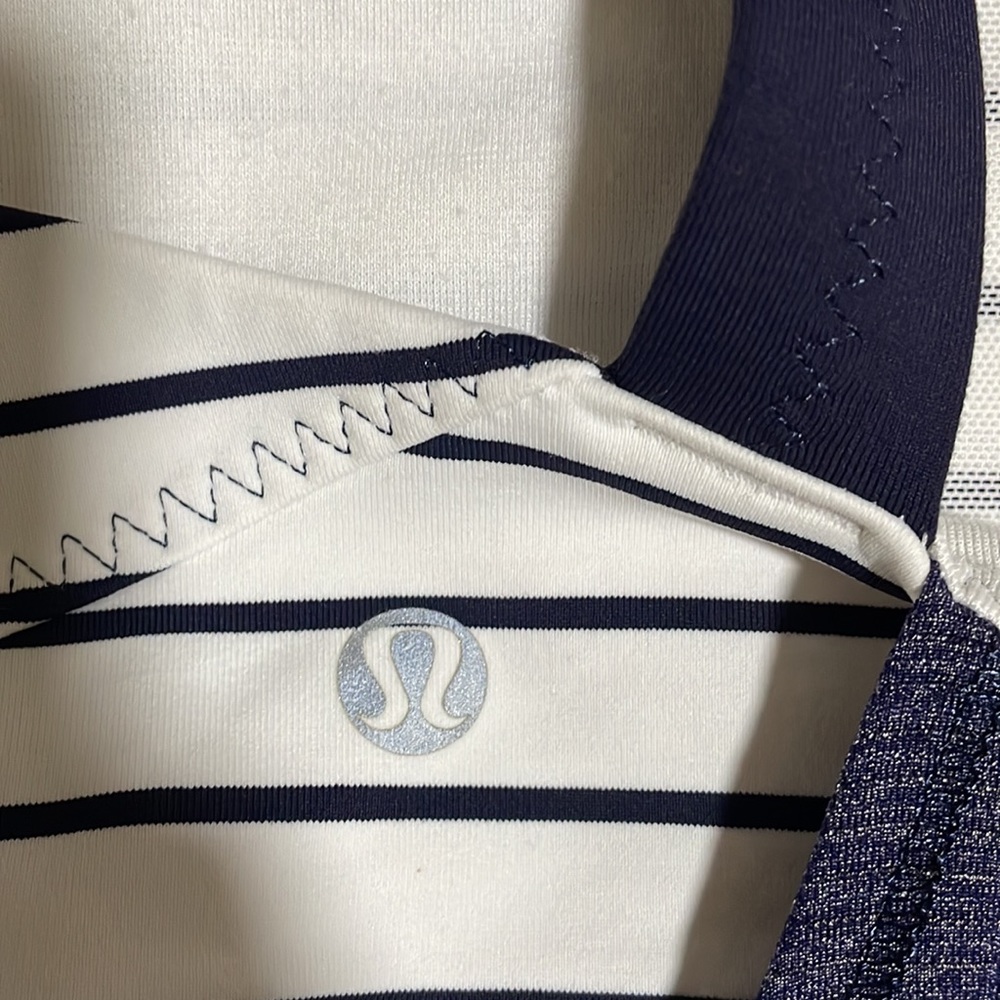 Lululemon Rest Less Tank Navy & white - Picture 3 of 5